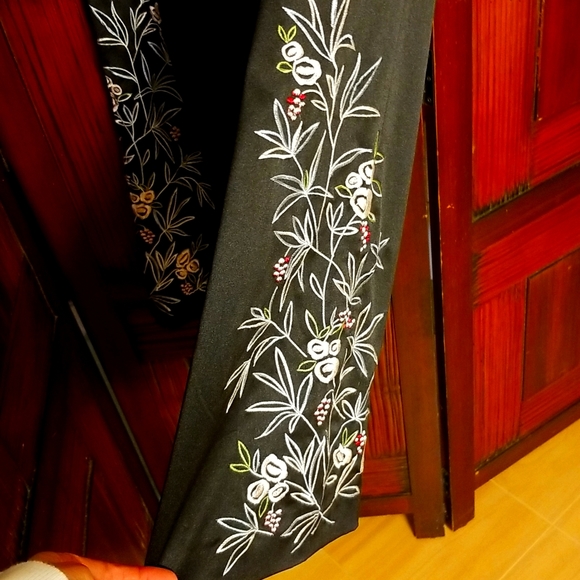 Stretch satin black pants by Spencer Jeremy petites size 10 p - Picture 2 of 4